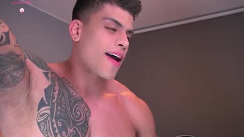 Snapshot of tyler_muscle chatting on 02/19/26, 12:28 David online show from 02/19/26, 12:28