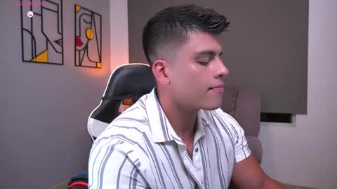 Snapshot of tyler_muscle chatting on 03/14/26, 01:23 David online show from 03/14/26, 01:23