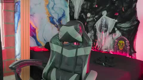 Tyler online show from 10/11/25, 08:40