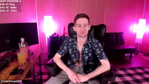 Snapshot of tylerchasexxx chatting on 04/09/26, 11:21 Tyler Chase online show from 04/09/26, 11:21