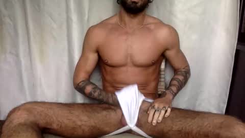 tylerjamesxxx_ online show from 04/17/26, 11:35