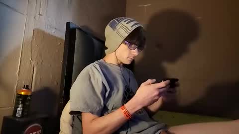 Snapshot of tylerlee199169 chatting on 06/10/26, 12:26 Tyler online show from 06/10/26, 12:26