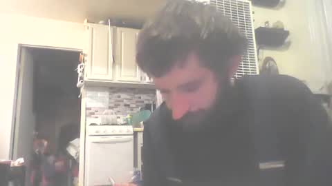 Snapshot of tylerweist727678265 chatting on 12/21/25, 11:39 tylerweist727678265 online show from 12/21/25, 11:39