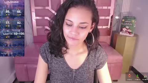 Snapshot of tyna_ch chatting on 12/21/24, 01:47 TYNA online show from 12/21/24, 01:47