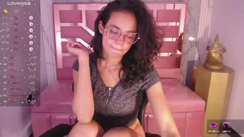 Snapshot of tyna_ch chatting on 01/13/25, 08:48 TYNA online show from 01/13/25, 08:48
