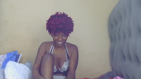 tynniee online show from 03/28/26, 11:15