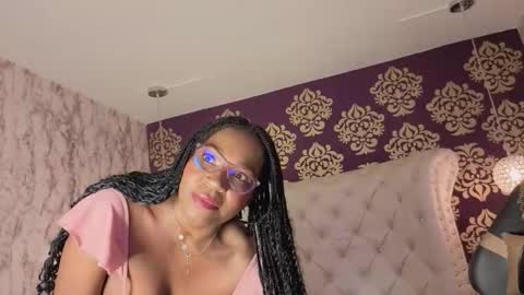 tyra fox online show from 10/21/25, 04:13