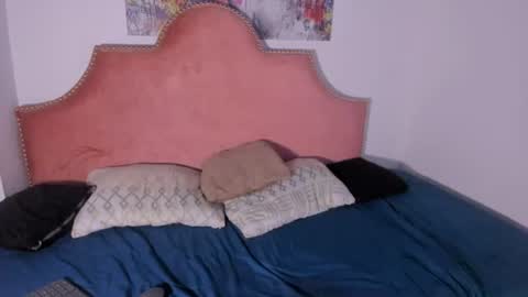 Snapshot of tyra_honey chatting on 06/11/26, 02:53 Tyra pretty Honey online show from 06/11/26, 02:53