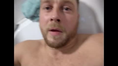 Snapshot of tyreking chatting on 11/06/25, 10:43 tyreking online show from 11/06/25, 10:43