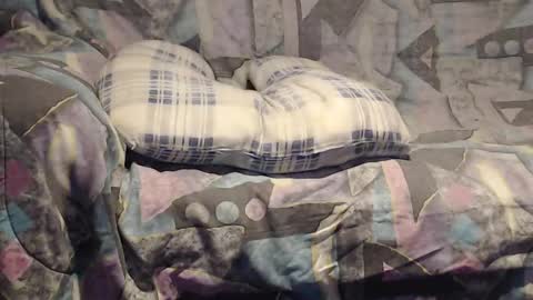 Snapshot of tyson2525 chatting on 01/25/25, 04:56 Helena and Tyson online show from 01/25/25, 04:56