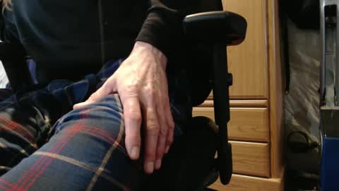 Snapshot of tyson2525 chatting on 02/24/25, 03:31 Helena and Tyson online show from 02/24/25, 03:31