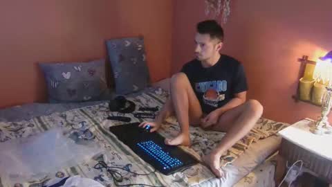Snapshot of tysonhotswe chatting on 04/12/26, 12:32 Dennis Nadarevic online show from 04/12/26, 12:32