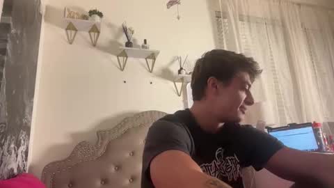 tyy0ung online show from 06/02/26, 03:19