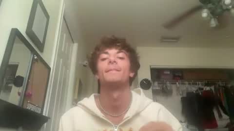 tyy0ung online show from 06/23/26, 06:28