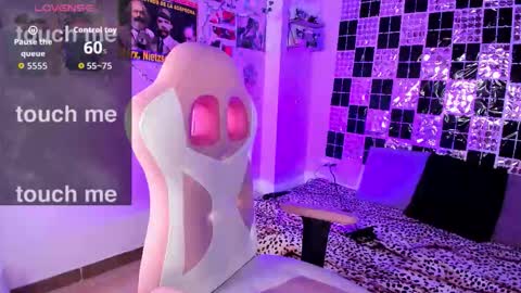 uchikydoll online show from 02/05/26, 10:58