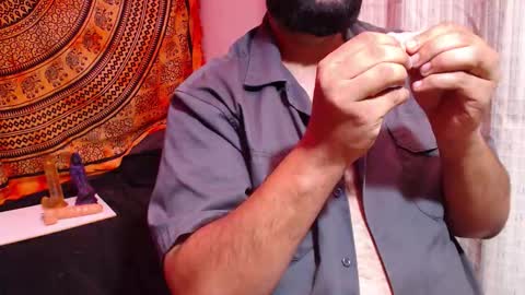 Snapshot of ucsip19 chatting on 10/13/25, 05:24 ucsip19 online show from 10/13/25, 05:24