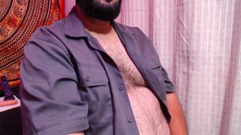 Snapshot of ucsip19 chatting on 10/14/25, 05:41 ucsip19 online show from 10/14/25, 05:41