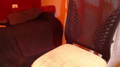 Snapshot of ucsip19 chatting on 10/31/25, 05:41 ucsip19 online show from 10/31/25, 05:41