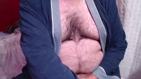 Snapshot of ucsip19 chatting on 12/19/25, 06:15 ucsip19 online show from 12/19/25, 06:15