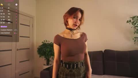 Lili online show from 12/18/25, 04:24
