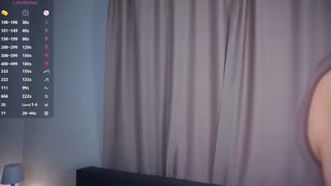 Snapshot of udelaborom chatting on 06/20/26, 04:59 Lili online show from 06/20/26, 04:59