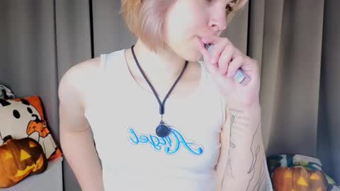 Polly online show from 11/01/25, 03:25