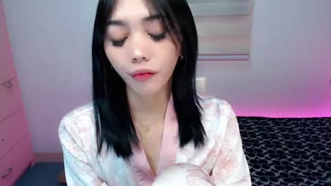 Snapshot of ughliah chatting on 07/05/26, 07:32 urbbgirl alliah online show from 07/05/26, 07:32