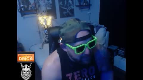 Snapshot of ugly_viking chatting on 03/04/26, 02:39 Ugly Viking online show from 03/04/26, 02:39