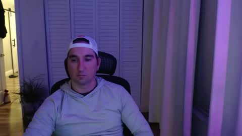 uglyduck3532 online show from 12/18/25, 04:29