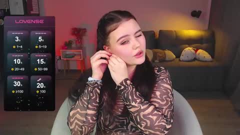 Snapshot of uhhh_my chatting on 02/21/25, 01:33 Alice online show from 02/21/25, 01:33