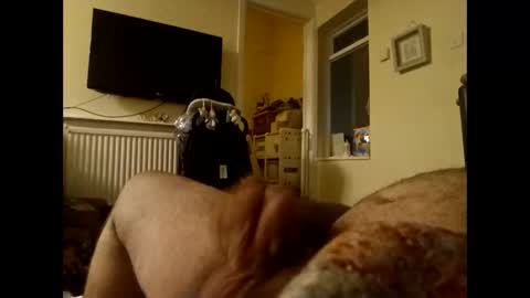 Snapshot of ukfilth529161 chatting on 10/19/25, 12:11 ukfilth529161 online show from 10/19/25, 12:11