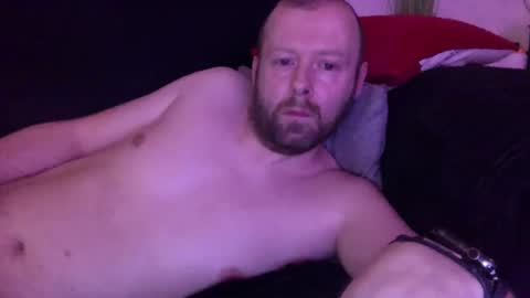 ukmatty3 online show from 12/30/24, 01:48