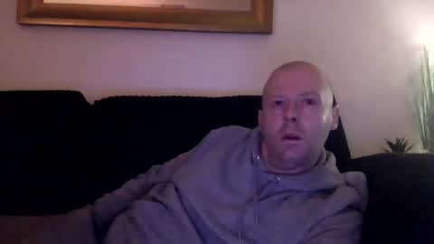 ukmatty3 online show from 02/19/25, 01:51