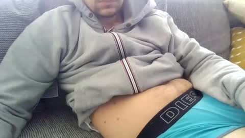 Snapshot of uli1805 chatting on 02/19/25, 01:28 Uli online show from 02/19/25, 01:28