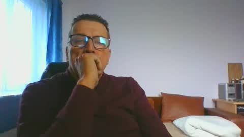 ulmeni4 online show from 12/04/24, 08:12