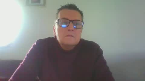 ulmeni4 online show from 12/25/24, 10:06