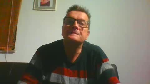 ulmeni4 online show from 01/03/25, 06:46