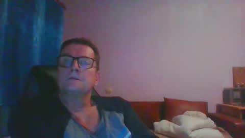 ulmeni4 online show from 01/12/25, 07:42
