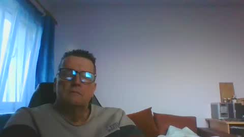 ulmeni4 online show from 01/15/25, 02:56