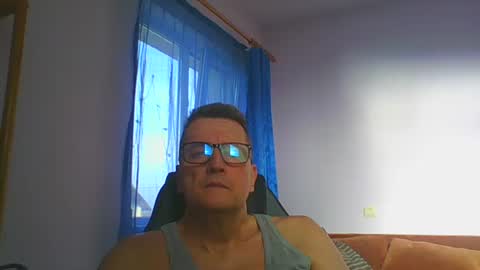 ulmeni4 online show from 01/16/25, 12:09