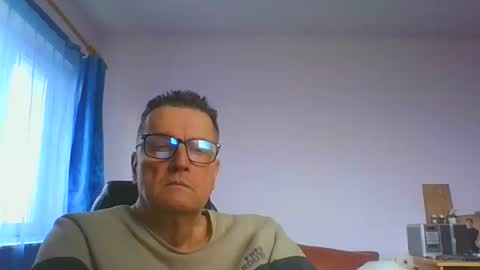 ulmeni4 online show from 01/17/25, 10:33