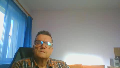 ulmeni4 online show from 03/12/25, 12:15
