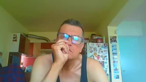 ulmeni4 online show from 04/08/26, 07:41