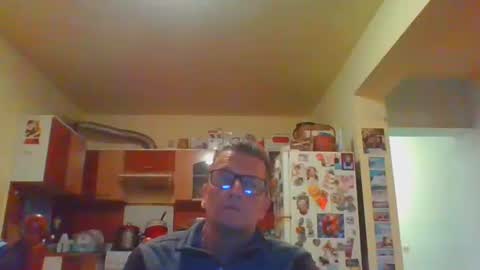 ulmeni4 online show from 04/17/26, 07:17