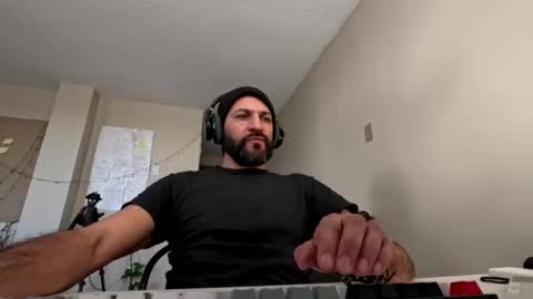 ultratoaster online show from 01/03/25, 06:24