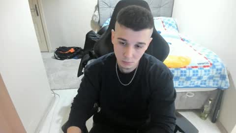 Snapshot of ulxer chatting on 12/26/24, 09:04 hi im mike tyson - online show from 12/26/24, 09:04