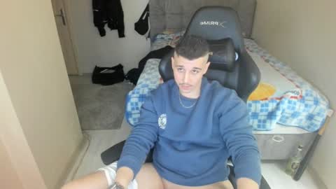Snapshot of ulxer chatting on 02/06/25, 08:02 hi im mike tyson - online show from 02/06/25, 08:02