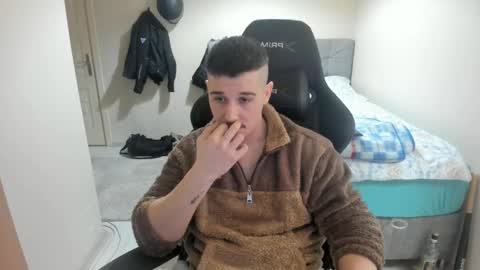 Snapshot of ulxer chatting on 02/21/25, 08:05 hi im mike tyson - online show from 02/21/25, 08:05