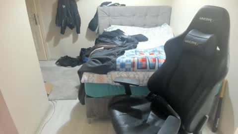 Snapshot of ulxer chatting on 03/07/25, 11:16 hi im mike tyson - online show from 03/07/25, 11:16