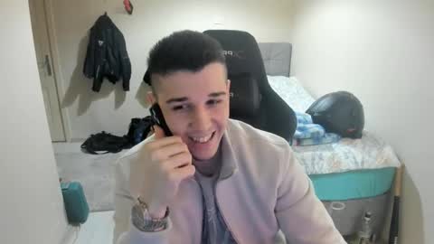 Snapshot of ulxer chatting on 03/12/25, 08:10 hi im mike tyson - online show from 03/12/25, 08:10